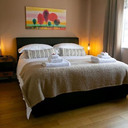 Wow I'M Living On The Beach. Luxury 4 Bed Sleeps 8 Pagham Eksteriør billede