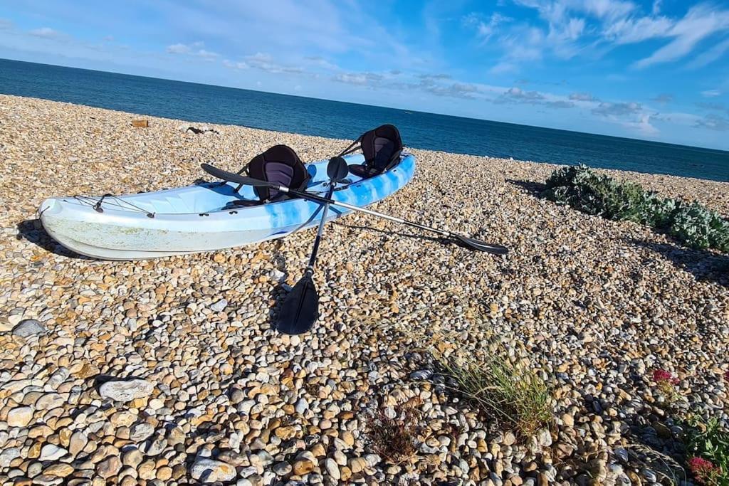 Wow I'M Living On The Beach. Luxury 4 Bed Sleeps 8 Pagham Eksteriør billede