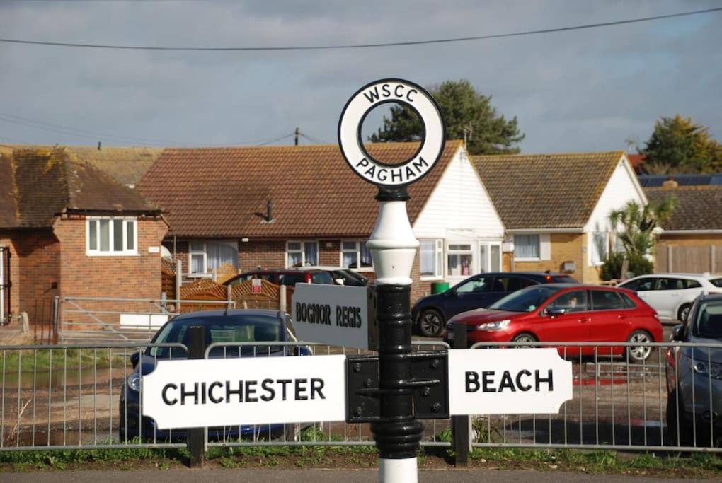 Wow I'M Living On The Beach. Luxury 4 Bed Sleeps 8 Pagham Eksteriør billede