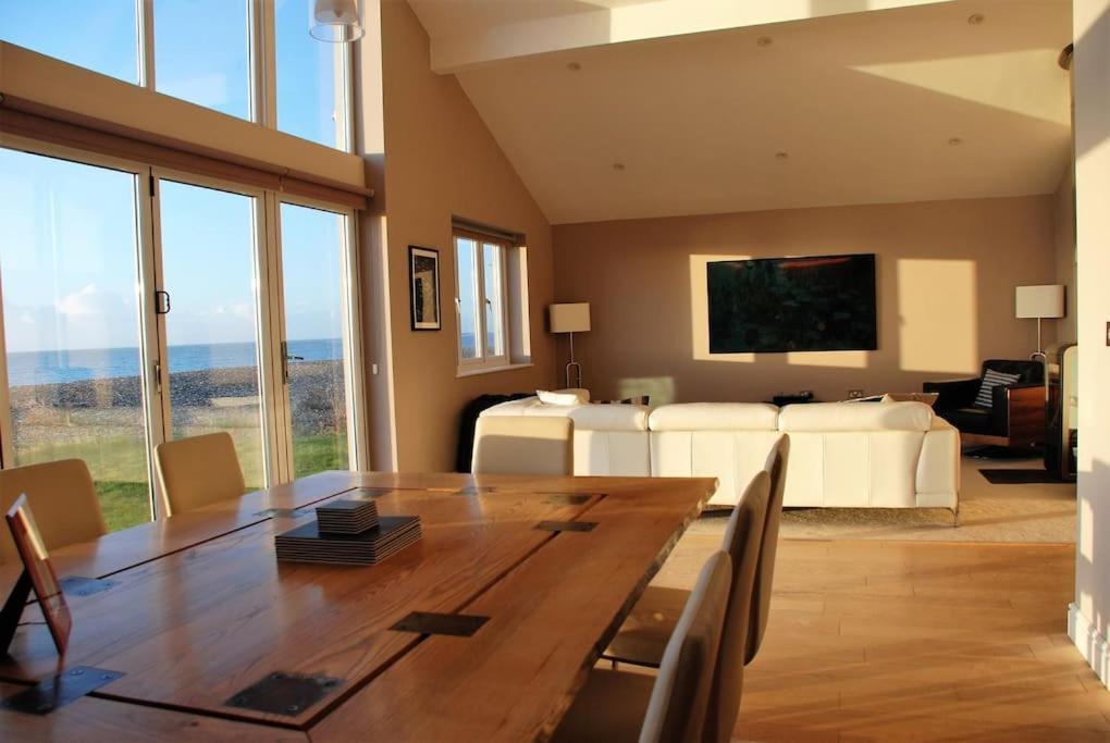Wow I'M Living On The Beach. Luxury 4 Bed Sleeps 8 Pagham Eksteriør billede